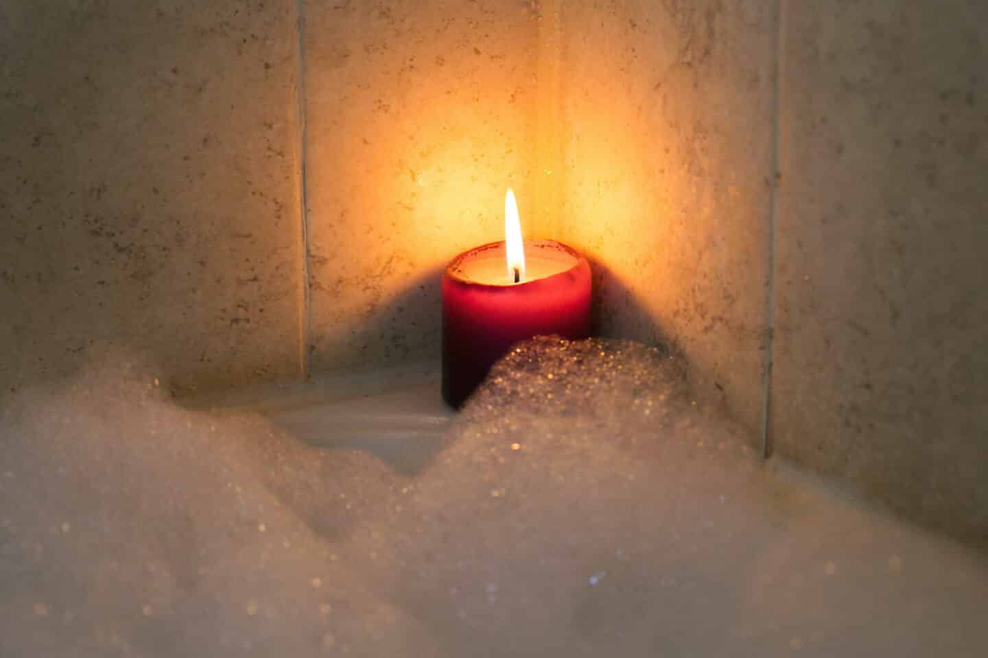 Bathtub Candle